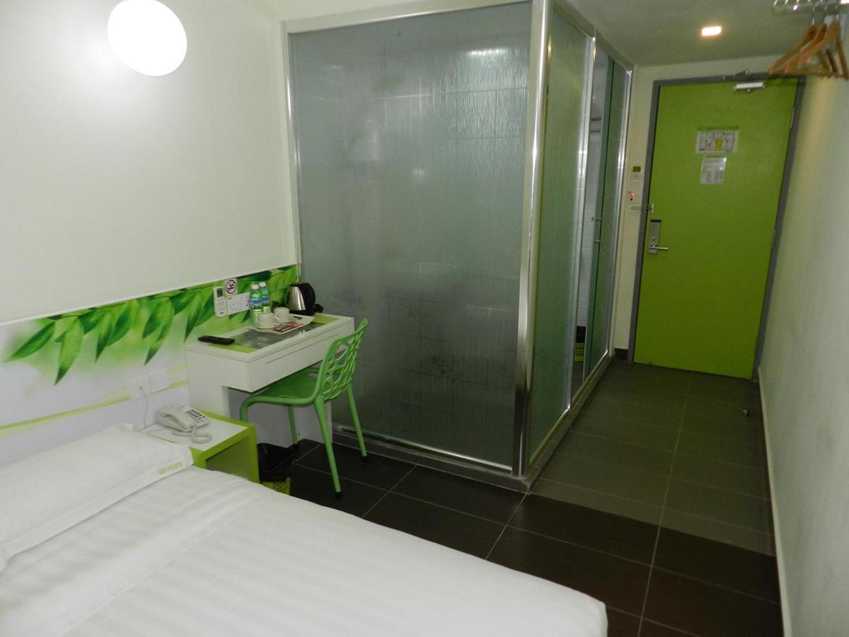 Green Apple Boutique Hotel Kota Kinabalu Exteriör bild